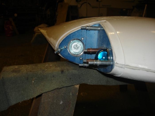 Tried mounting the lamp inside the wing tip