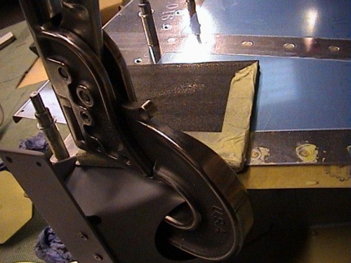 Rivetting rudder horn