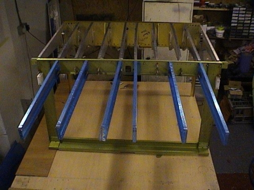 Centre section assembly