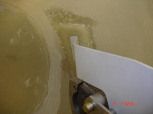 Reinforced the wheel pant securing points