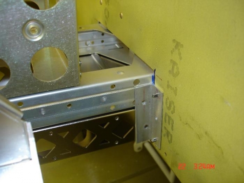 Rear tray support angles