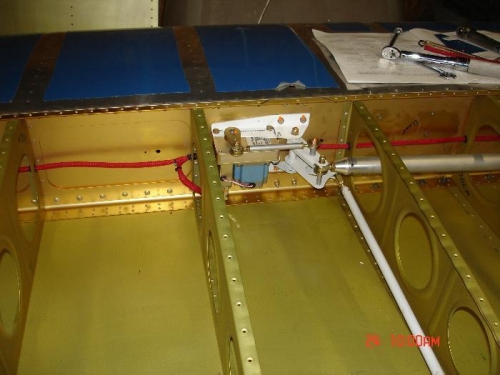 Wiring to servo and tip