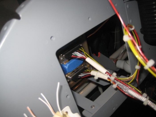 wiring connecting AHRS to EFIS