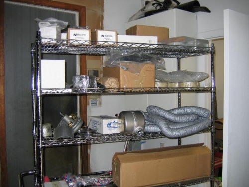 Small parts on moving rack