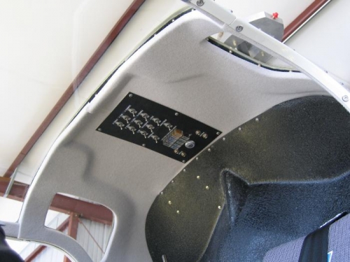 Only rem ELT sw & headset brkt remain