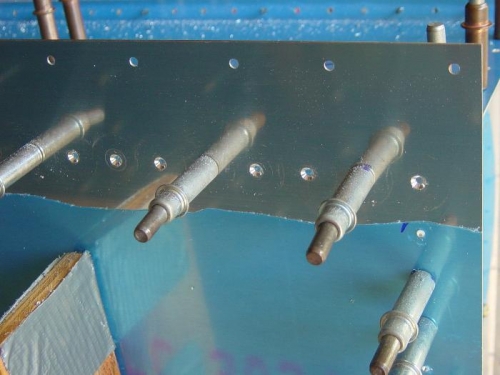 Tank baffle countersinks
