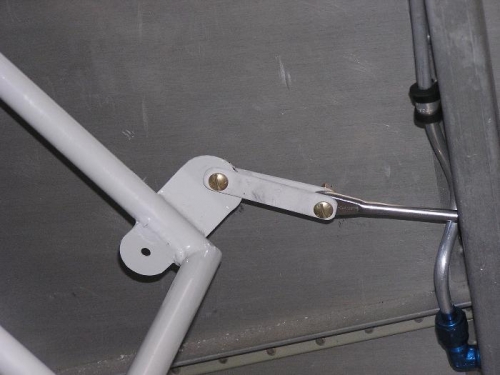 Rudder cable connectors
