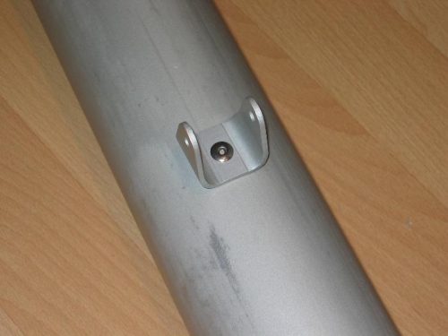 Front spar attachment