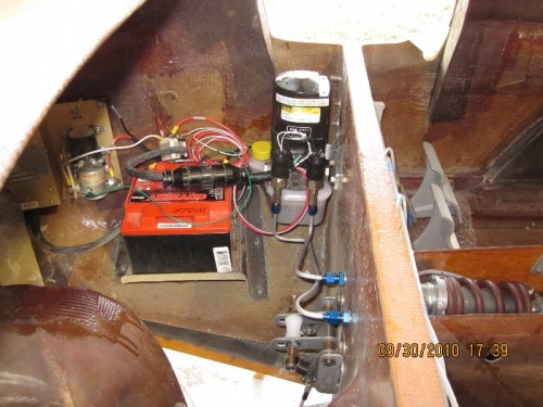 Hydraulic pump and lines