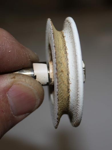Right flap pulley showing 455 hours wear.