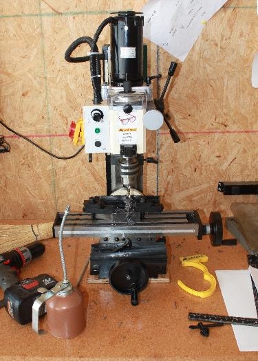 Drilling bucking bar guide.