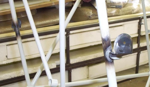 Static Port Mounts Welded To Standoff