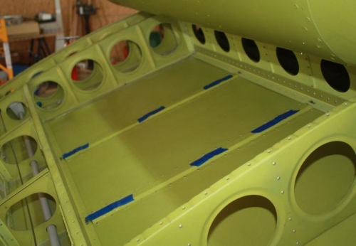 Inboard bay with washers.