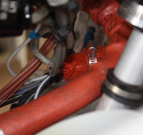 Control cable penetrator.