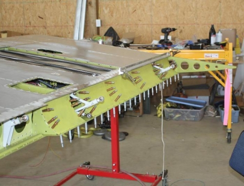 Pocket ribs ready to rivet in.