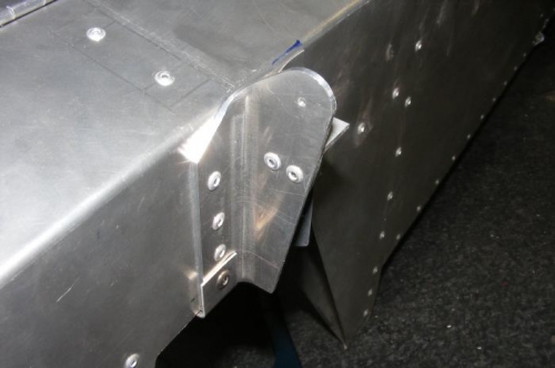 Elevator horn bottom