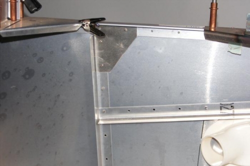 Additional bracket added to forward fuselage.