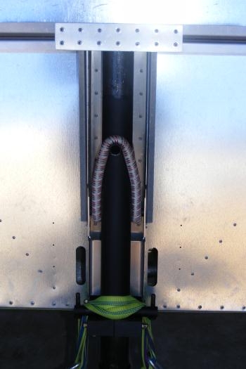 Installing nose wheel gear bungee