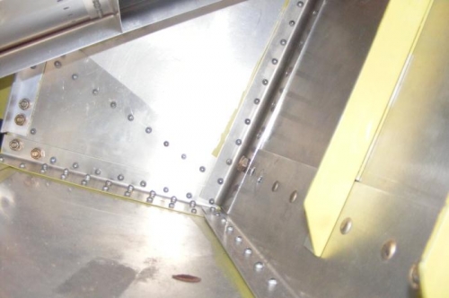 Beefed up spar uprights and plate in view.