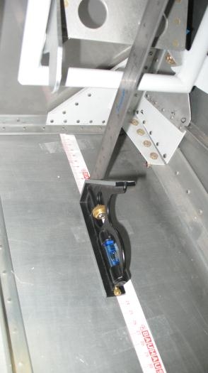 Measurement for rudder pedal centre position