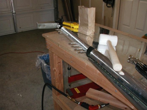 Closing out rudder leading edge