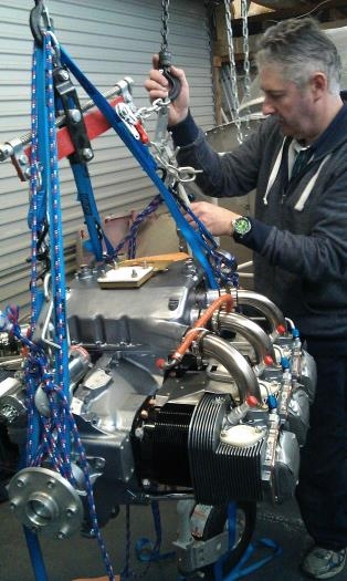 Inverted and oil up to the cam