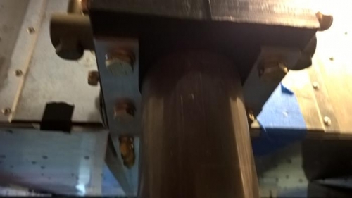 Bottom of lower bearing