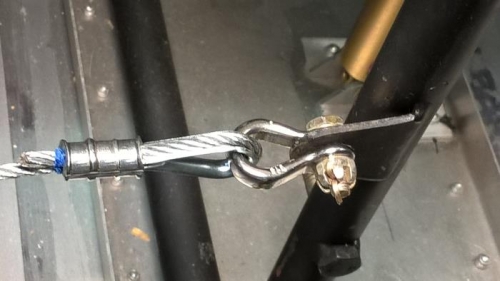 Right Rudder pedal connection