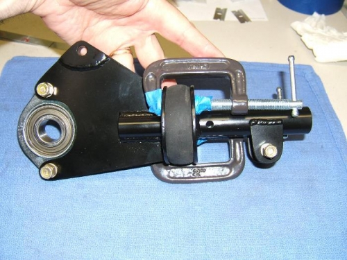 Compressing clutch donut