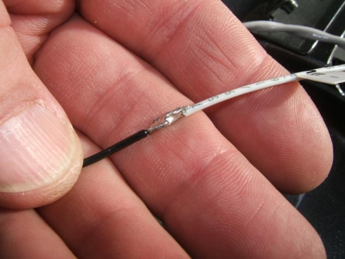 Wire splice joint to the exhaust temp gauge