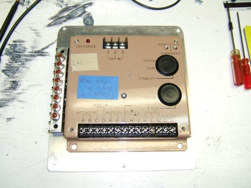 Initial fitting of governor in its box