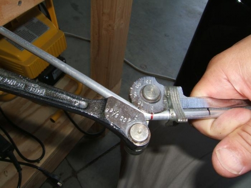 Using the tubing bender