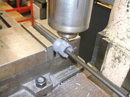 4 slots so collar can squeeze tube