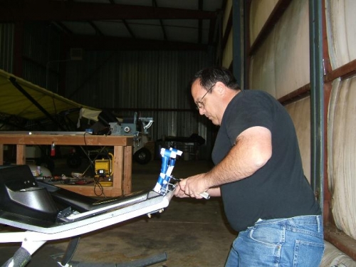 Torquing seat pan bolts