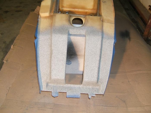 Front bottom of seat pan textured