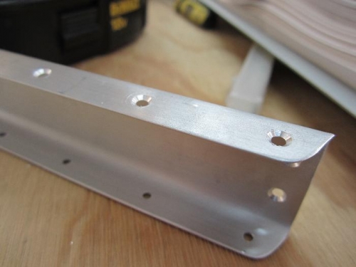 Countersunk E-606 trim spar.