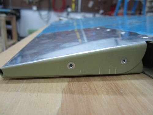 Flush Pop rivets in left elevator.