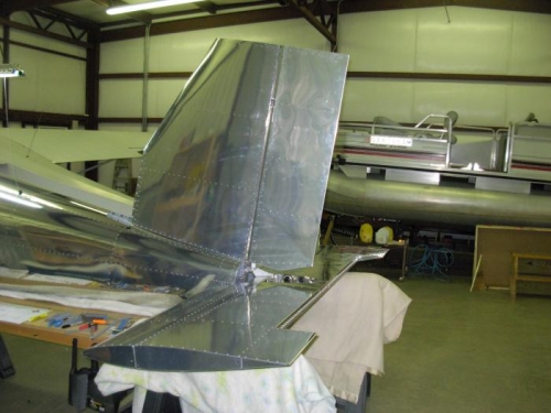 Attached the rudder and horizontal stabilator