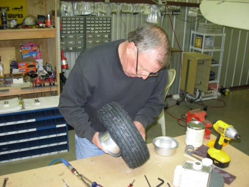 I'm mounting tires on rims