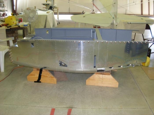 Side skins on fuselage