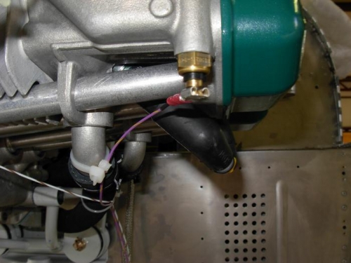 Oil pressure wire connection