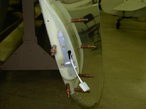 Nav light for left wing