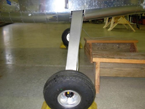 Gear legs and brakes reattached