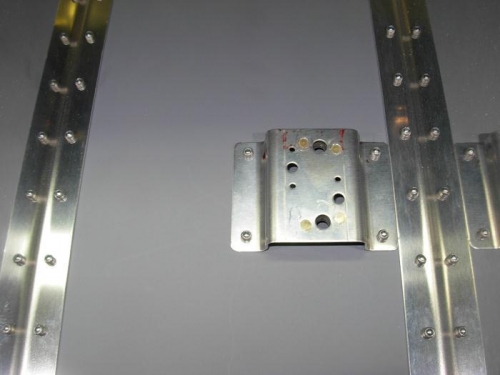 Bracket for FT-60 fuel flow meter