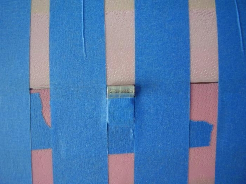 Detail of one side shim