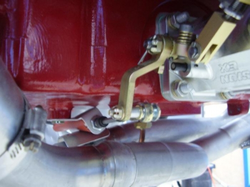 Attached rod end to throttle