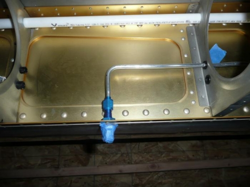 Pitot tube hardware installed