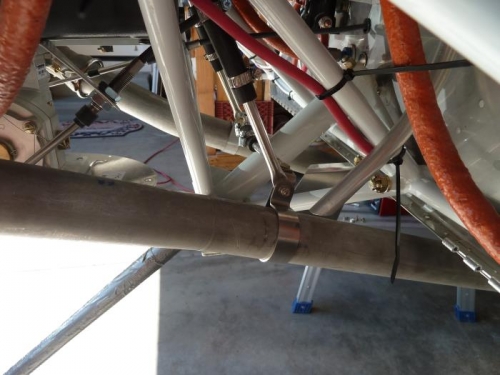 Left side pipe hangers