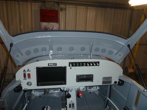 Starting to look like a cockpit.