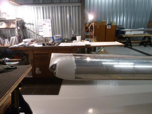 Right wingtip installed